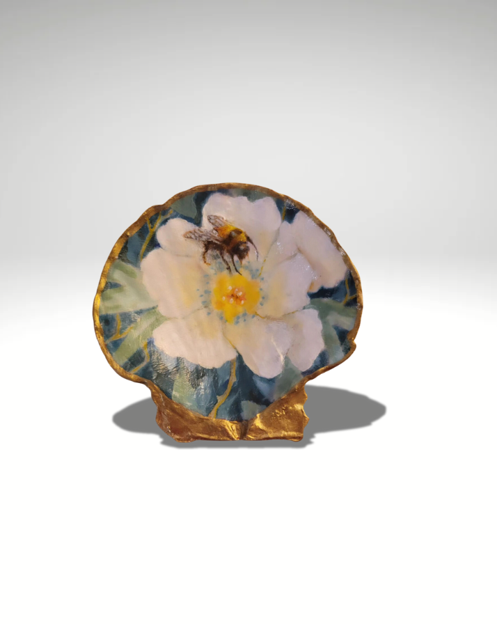 Hand Painted Shell - Bee and Blossom